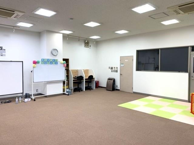 【保育士】多機能型施設/正社員/資格必須/月給23万円～/駅チカ/残業ほぼなし/未経験可/大画面タッチパネルを使用したトレーニングを実施◎/ほめて育てるがモットー♪の写真9枚目