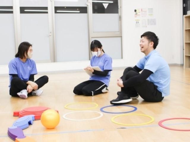 【児童指導員】多機能型施設/正社員/資格必須/送迎なし/月給25.2万円～/週休2日制/年間休日120日程度/未経験可/座学・OJTなど研修充実◎仕事の基礎から学べる♪の写真5枚目