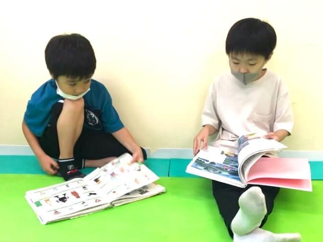 【理学療法士】多機能型施設/正社員/資格必須/月給28.3万円～/毎年昇給/年間休日110日/研修＆福利厚生充実◎/外遊びやダンス、工作など、のびのび、楽しい成長を♪の写真6枚目