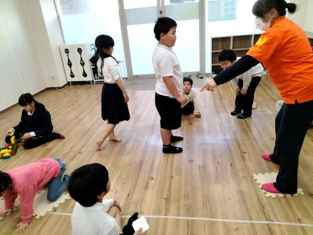 【臨床心理士/公認心理師】放課後等デイサービス/正社員/資格必須/月給19.5万円～/全国300施設以上を展開する業界大手FC/アロマとアートをメインに、充実感や満足感を大切に♪の写真5枚目