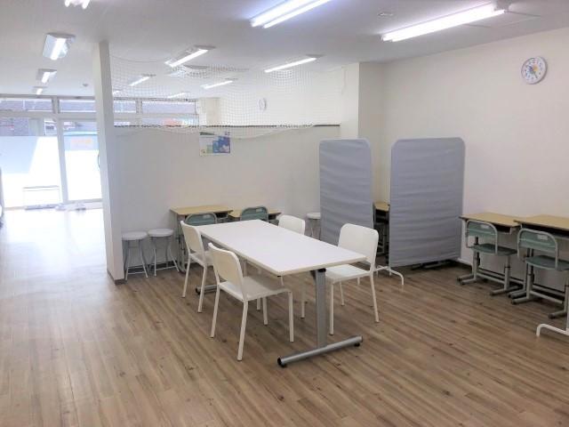 【臨床心理士/公認心理師】放課後等デイサービス/正社員/資格必須/月給19.5万円～/全国300施設以上を展開する業界大手FC/アロマとアートをメインに、充実感や満足感を大切に♪の写真10枚目