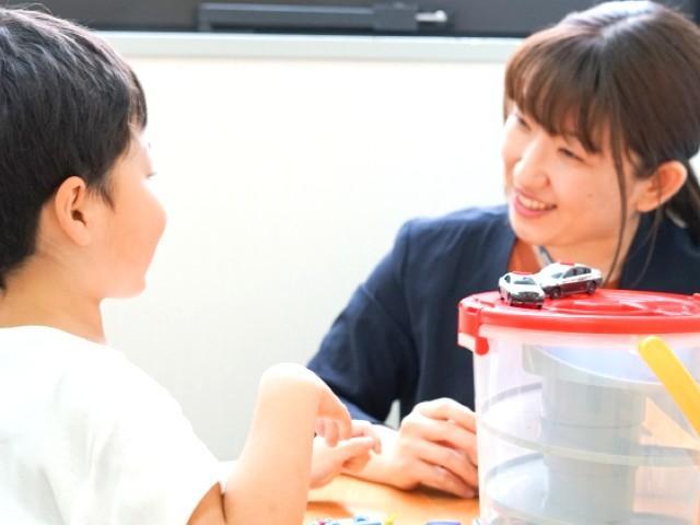 【児童指導員】多機能型施設/資格必須/正社員/月給25.3万円～/送迎なし/年休120日/児童福祉施設、幼稚園等で5年以上の経験ある方歓迎！/業界大手で教育サポート＆待遇充実♪の写真6枚目