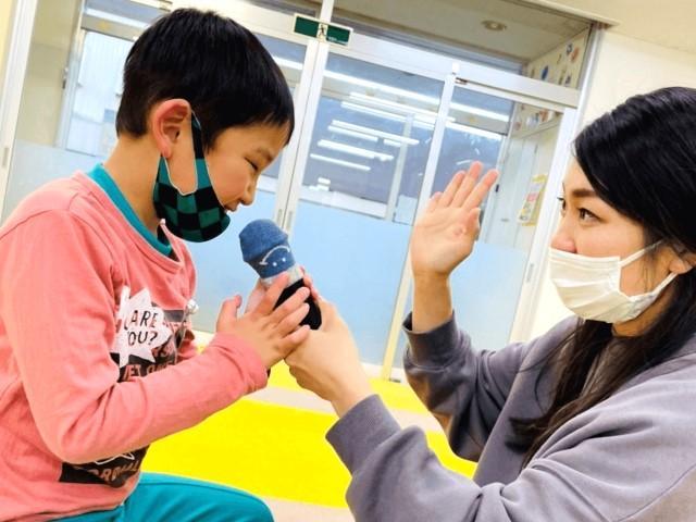 【理学療法士】放課後等デイサービス/資格必須/⽉給27万円〜/年休110日以上/県内に20施設以上を展開中の大手法人◎/残業ほぼなし＆育休取得実績あり！子育て世代が働きやすい♪の写真1枚目