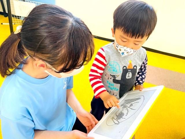 【保育士】多機能型施設/資格必須/⽉給26万円〜/年休110日以上/県内に20施設以上を展開中の大手法人◎/残業ほぼなし＆育休取得実績あり！子育て世代が働きやすい♪の写真1枚目
