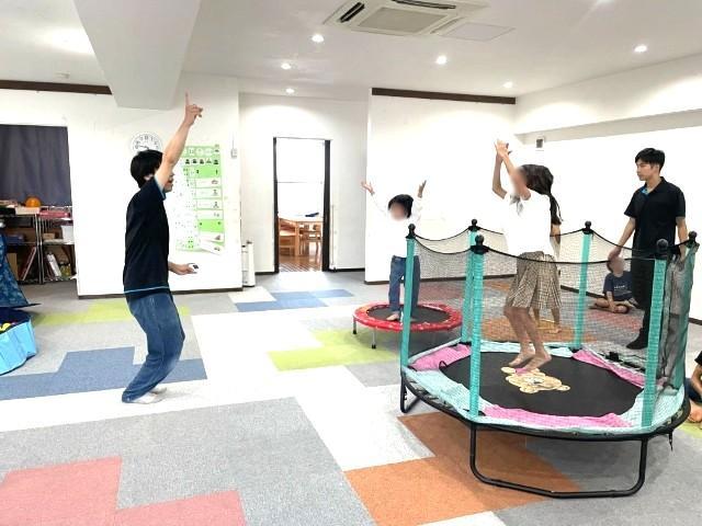 【保育士】多機能型施設/正社員/資格必須/月給23.5万円～/日曜休み◎/教育制度＆福利厚生充実/スポーツ・音楽・芸術を取り入れた療育支援が特徴♪の写真4枚目