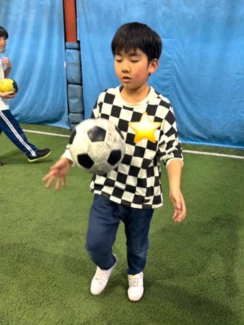 【理学療法士】放課後等デイサービス/日祝休み♪/年休125日/育休取得実績あり/「科学×サッカー」療育で楽しく体を動かし、元気な子どもたちへ！/月給15.7万円～/正社員/資格必須の写真8枚目