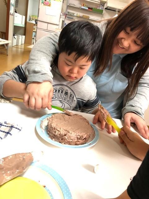 【作業療法士】放課後等デイサービス/正社員/資格必須/月給24万円～/日祝休み/未経験可/休暇制度充実！/残業ほぼなし◎/大切な人に抱きしめられたような安心できる施設♪の写真2枚目