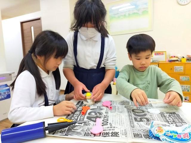 【保育士】放課後等デイサービス/全国300施設以上を展開する業界大手のFC◎/アロマとアートをメインに、子どもたちの充実感や満足感を大切に♪/月給19.5万円～/正社員/資格必須の写真3枚目