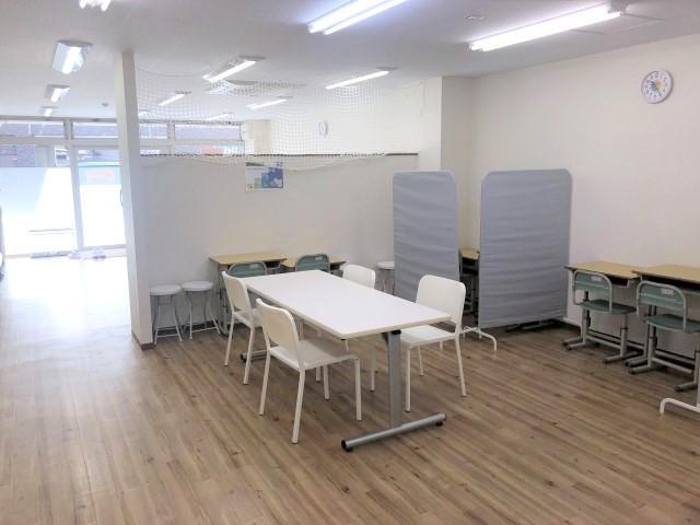 【保育士】放課後等デイサービス/全国300施設以上を展開する業界大手のFC◎/アロマとアートをメインに、子どもたちの充実感や満足感を大切に♪/月給19.5万円～/正社員/資格必須の写真10枚目