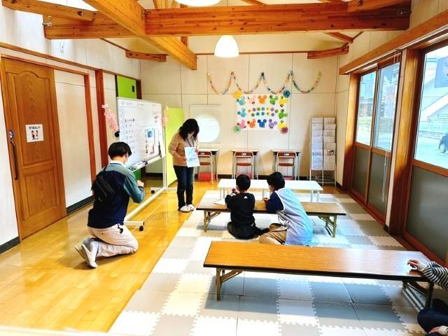 【保育士】2024年10月オープン！放課後等デイサービス/正社員/資格必須/⽉給17万円〜/残業ほぼなし/年間休日120日/有給消化率100％/やりがい＆働きやすさ◎の職場♪