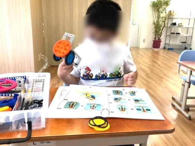 【理学療法士】多機能型施設/正社員/資格必須/月給21万円～/日祝休み◎/年間休日115日/残業ほぼなし/プログラミング教育＆学習支援を中心に、子どもたちの未来を創る♪の写真2枚目