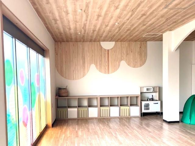 【保育士】多機能型施設/週休2日制/未経験可/特性を抱える子どもを持つ看護師が運営する施設◎/あたたかいウェルビーイングが実現できる場所♪/月給23万円～/正社員/資格必須の写真3枚目