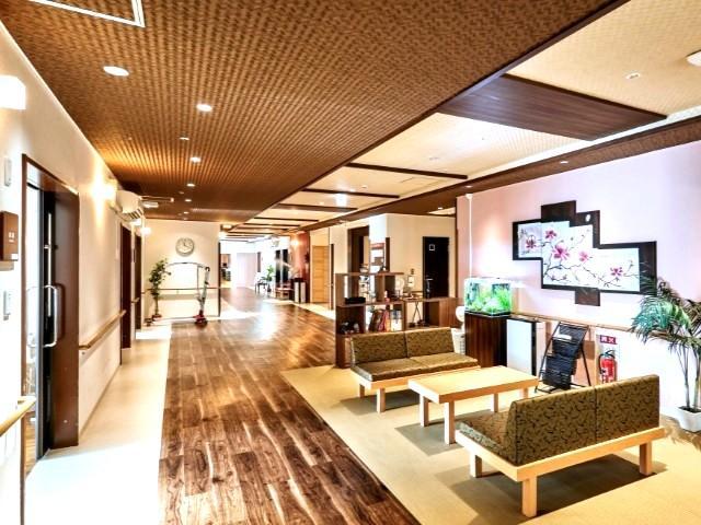 【言語聴覚士】重症心身障害児施設/正社員/資格必須/月給21万円～/残業ほぼなし◎/施設見学可/住宅・扶養手当あり/ノーリフティングケアや新制服の導入で明るい福祉の現場を実現！の写真2枚目