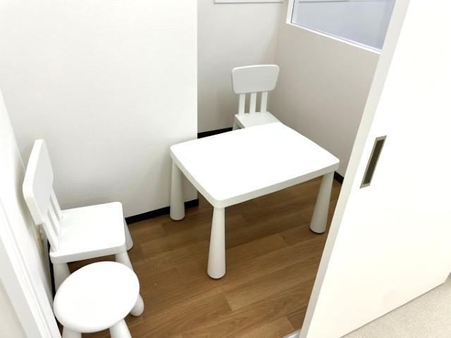 【保育士】放課後等デイサービス/正社員/資格必須/月給20万円～/年休120日/未経験可/八王子市内を中心に多数の療育施設を展開する運営法人◎/全国展開中のフランチャイズ♪の写真1枚目
