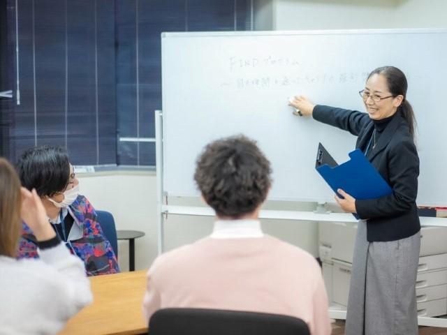 【サービス管理責任者】就労移⾏⽀援/日曜休み/年間休日120日以上◎/充実の研修でスキルアップ可！/専門家監修のオリジナル支援に強み♪/⽉給34.5万円〜/正社員/資格必須の写真2枚目