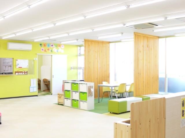 【保育士】多機能型施設/日祝休み◎/車両借上げ手当あり/子どもたちの「できた！」を増やし、挑戦と成長のよろこびをみんなで共感し合う療育♪/月給21万円～/正社員/資格必須の写真10枚目