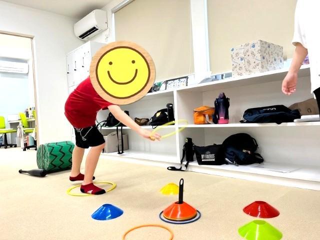 【児童指導員】多機能型施設/日祝休み◎/車両借上げ手当あり/子どもたちの「できた！」を増やし、挑戦と成長のよろこびをみんなで共感し合う療育♪/月給20万円～/正社員/資格必須の写真5枚目