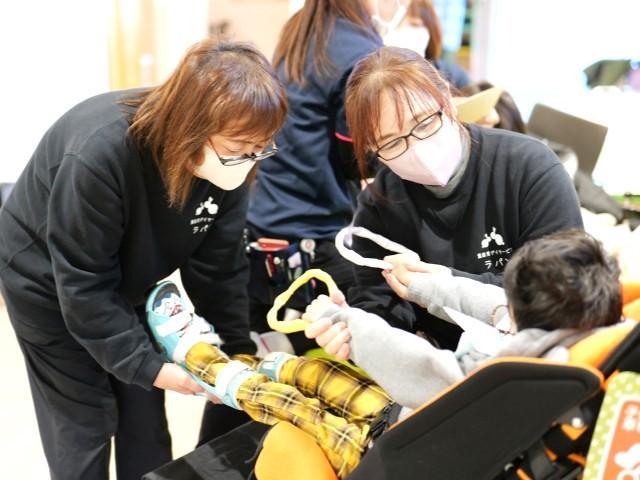 【看護師/准看護師】多機能型施設/正社員/資格必須/月給22万円～/日曜休み◎/残業ほぼなし/研修＆サポート制度充実/遊びや運動、音楽で五感をはぐくむ重症児デイサービス♪の写真2枚目