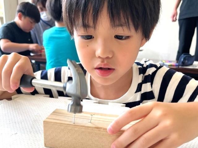【保育士】多機能型施設/正社員/資格必須/⽉給23.5万円〜/送迎相談可/日祝休み/残業ほぼなし/研修体制充実◎/一人ひとりの個性を受けとめる療育♪の写真2枚目