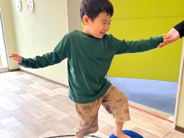 【保育士】多機能型施設/正社員/資格必須/⽉給23.5万円〜/送迎相談可/日祝休み/残業ほぼなし/研修体制充実◎/一人ひとりの個性を受けとめる療育♪の写真9枚目