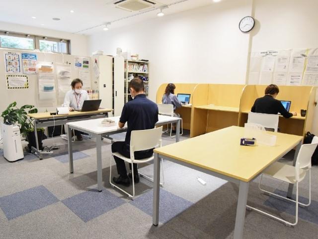 【サービス管理責任者】就労移行支援・就労定着支援/正社員/資格必須/⽉給25.2万円〜/子育て支援手当・介護手当あり/年間休日123日/1日7.5時間勤務！の写真1枚目