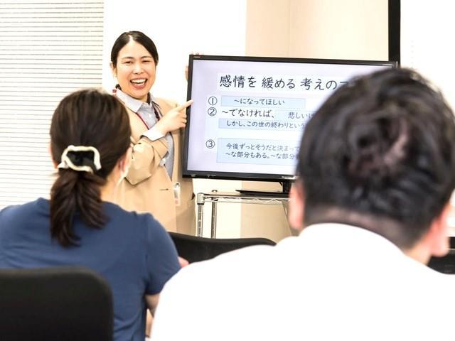 【サービス管理責任者】就労移⾏⽀援/正社員/資格必須/「自分らしく働く」を実現する独自プログラム♪/大人の発達障がいに特化した支援です◎/⽉給28万円〜/正社員/資格必須