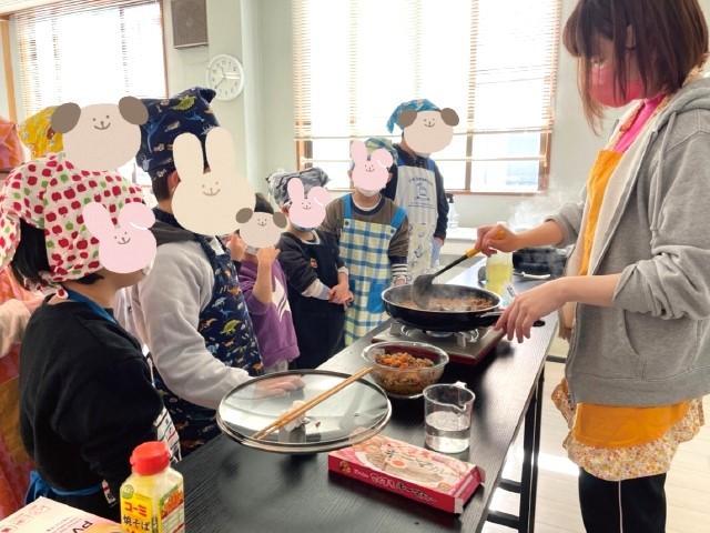 【保育士】多機能型施設/日曜休み◎/年間休日120日/育休取得実績あり/専門職と一緒に成長できる！運動＆学習特化型の施設♪/研修＆福利厚生充実/月給23万円～/正社員/資格必須の写真7枚目