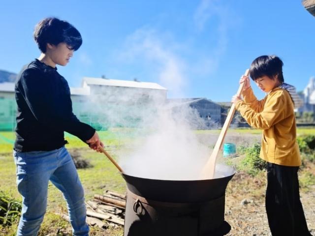 【保育士】放課後等デイサービス/週4日or週5日勤務を選択可♪/ファッション自由/子どもたちの将来を見据え、遊びを通して好奇心を刺激する療育！/月給18万円～/正社員/資格必須の写真2枚目
