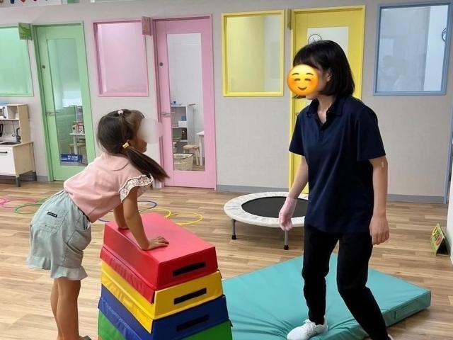 【理学療法士】多機能型施設/年休130日/時短勤務可/実践的に学べる研修あり◎/ABAを主とした個別療育＆SSTを取り入れた小集団療育を実施♪/月給24.5万円～/正社員/資格必須の写真5枚目