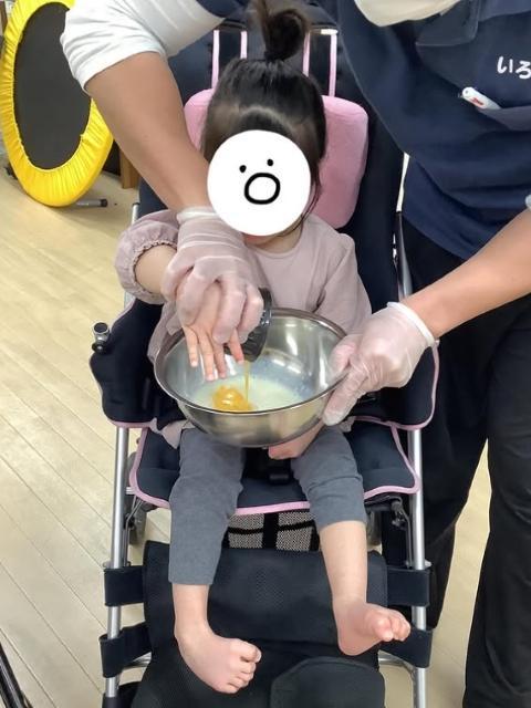 【児童指導員】重症心身障害児施設/年間休日111日◎/育休取得実績あり/月給25万円/医療ケア＆リハビリ訓練で、子どもが安心・安全に過ごせる居場所づくり♪/正社員/資格必須の写真1枚目