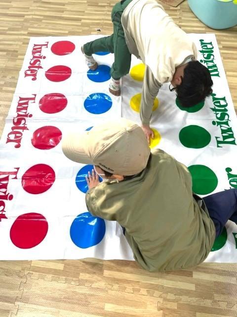 【保育士】放課後等デイサービス/正社員/資格必須/月給22万円～/残業ほぼなし/土日休み/未経験可/駅チカ/強みをほめて伸ばす