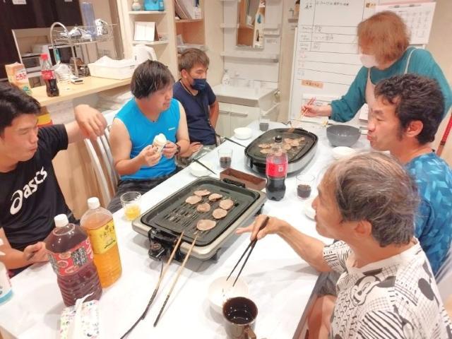 【サービス管理責任者】共同生活援助/週休2日制/実働3～6時間◎/ブランク可/ご利用者一人ひとりに寄り添って、目指す生活に近づくためのお手伝い♪/月給22万円～/正社員/資格必須の写真1枚目