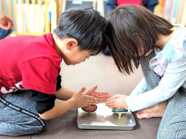 【臨床心理士/公認心理師】児童発達支援/正社員/資格必須/月給23万円～/日祝休み◎/年間休日112日/残業ほぼなし/オリジナルの3大療育で楽しみながらトータルな成長を育む♪