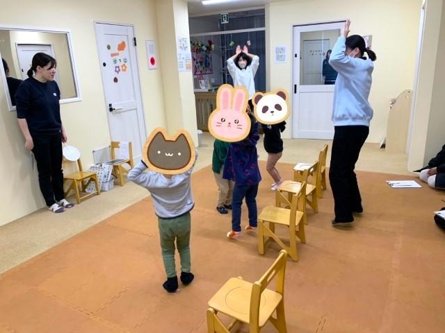 【理学療法士】児童発達支援/年間休日120日◎/送迎なし/自発的に、楽しみながらの成長を支援♪/全国展開する大手のFC/研修充実/⽉給26.5万円〜/残業ほぼなし/正社員/資格必須の写真8枚目
