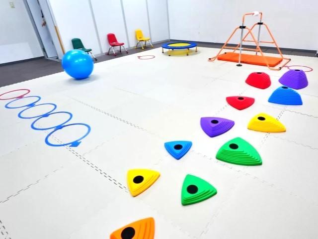 【保育士】放課後等デイサービス/教授を務める代表による科学的な療育を展開中！/研修・事例検討会など、学べる機会がいっぱい♪/月給23万円～/正社員/資格必須の写真9枚目