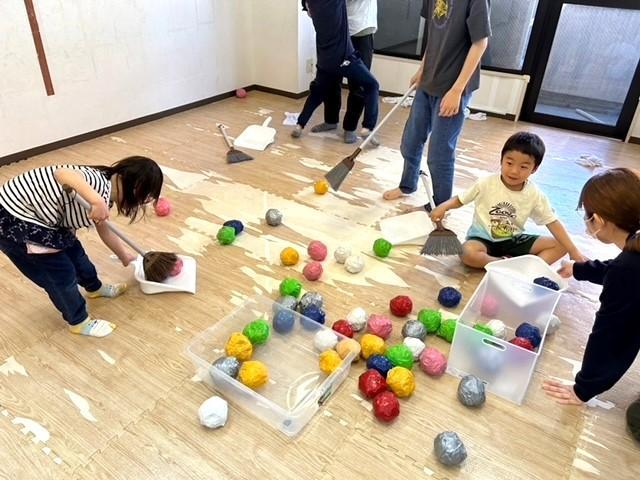 【作業療法士】放課後等デイサービス/正社員/資格必須/月給25万円～/日祝休み/残業ほぼなし◎/風通しの良い社風＆研修充実/「おともだち」と多彩な「遊び」で成長をサポート♪の写真3枚目