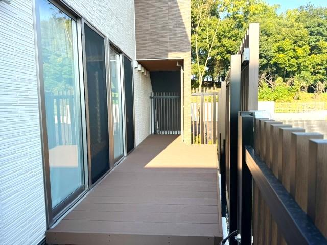 【保育士】多機能型施設/経験5年以上の方注目◎/完全週休2日制/年休110日/資格取得支援制度充実/約20施設の福祉施設を展開する法人♪/月給24万円～/正社員/資格必須の写真2枚目