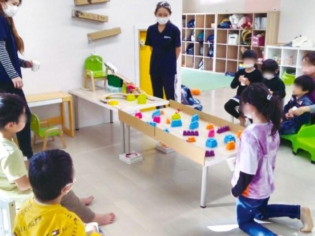 【児童指導員】多機能型施設/1日4h～勤務OK◎/全国約50か所に展開中/福利厚生充実♪日本一楽しい福祉の会社を目指して♪/時給1,150円〜/パート・アルバイト/資格必須の写真1枚目