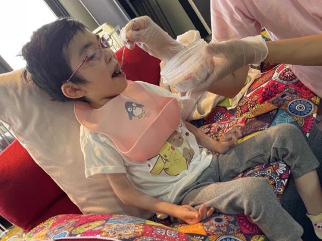 【児童指導員】重症心身障害児施設/完全週休2日制/日曜休み◎/ブランク可/月給26万円～/キラキラした笑顔を子どもたちへ！/今を全力で楽しみ未来の成長に繋げる支援♪/正社員/資格必須の写真1枚目