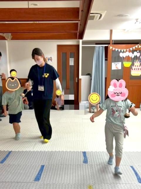 【児童指導員】放課後等デイサービス/週休2日制◎/未経験OK/自主性を尊重した療育♪/リフレッシュの仕方を教え、うららかに成長できるようサポート！/月給19万円～/正社員/資格必須の写真2枚目