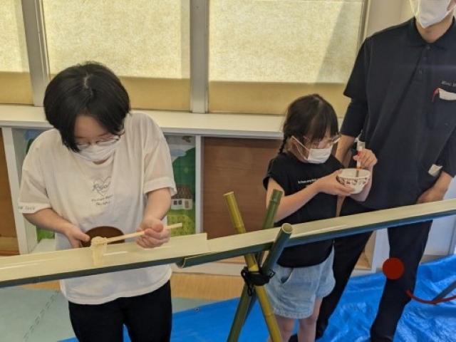 【保育士】多機能型施設/年休110日◎/日祝休み/育休取得実績あり/子どもたちの個性や潜在的な能力を発見！/生きる力をはぐくむ支援/月給23万円～/正社員/資格必須