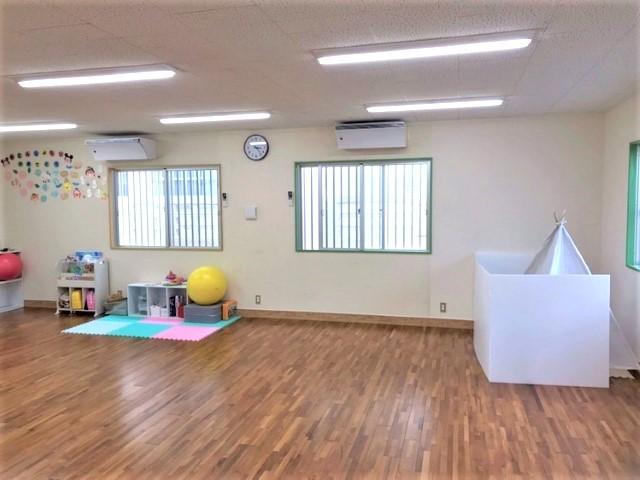 【理学療法士】多機能型施設/日祝休み・年間休日120日以上＆残業ほぼなし◎/研修＆育成に注力した成長できる施設♪/月給22万円～/手当充実/契約社員/資格必須の写真5枚目