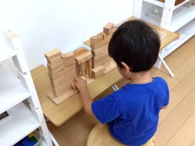 【児童指導員】多機能型施設/年休120日以上/都内に10施設展開中！/モンテッソーリ教育が特徴♪/多彩な研修、費用補助など福利厚生◎/⽉給23万円〜/正社員/資格必須の写真4枚目