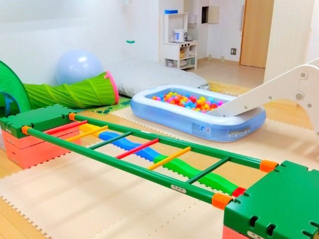 【児童指導員】多機能型施設/年休120日以上/都内に10施設展開中！/モンテッソーリ教育が特徴♪/多彩な研修、費用補助など福利厚生◎/⽉給23万円〜/正社員/資格必須の写真9枚目