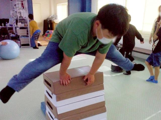 【理学療法士】放課後等デイサービス/完全週休2日制/年休114日/子ども一人ひとりのニーズに応える総合支援型施設/自分らしさを引き出すサポートを！/月給22万円～/契約社員/資格必須の写真4枚目