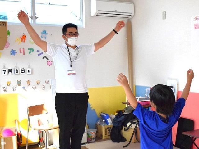 【言語聴覚士】多機能型施設/完全週休2日制/年休120日/残業ほぼなし/バラエティ豊かな体験型のプログラムを実施♪/前に進む意欲をはぐくむ療育！/月給23万円～/正社員/資格必須