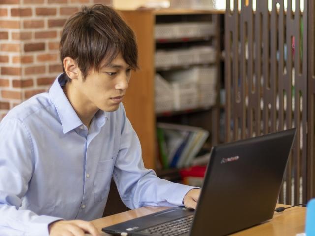 【保育士】放課後等デイサービス/年休110日/週休2日制◎/残業ほぼなし/未経験OK/ご家族や学校と連携し、一人ひとりに寄り添った支援を実施♪/月給19万円～/正社員/資格必須