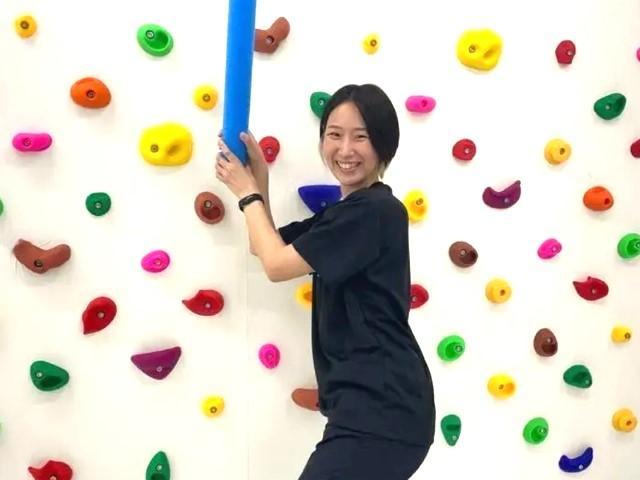 【理学療法士】児童発達支援/送迎なし/年間休日120日/残業ほぼなし◎/人生をオモロくする企業/デジタルを活用したスポーツ療育特化型の施設♪/月給26.1万円～/正社員/資格必須の写真1枚目