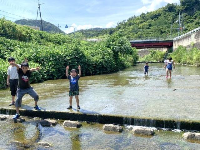 【保育士】多機能型施設/週休2日制/日祝休み◎/体幹トレーニングなどを用いた運動特化型の療育♪/個別＆集団の活動で、すこやかな成長をはぐくむ/月給15万円～/正社員/資格必須の写真2枚目
