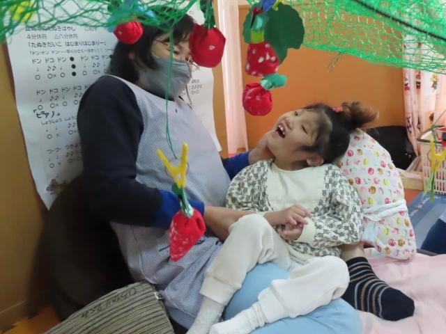 【看護師/准看護師】重症心身障害児施設・生活介護/年休112日◎/子どもたちが輝ける社会を目指して/「楽しむ・ふれあう・食べる」力をはぐくむ/月給30万円～/正社員/資格必須の写真4枚目